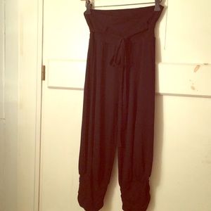 Boho Black Cropped Harem Pants with Belt🖤